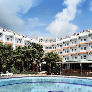 4* Hotel Uk Kiris