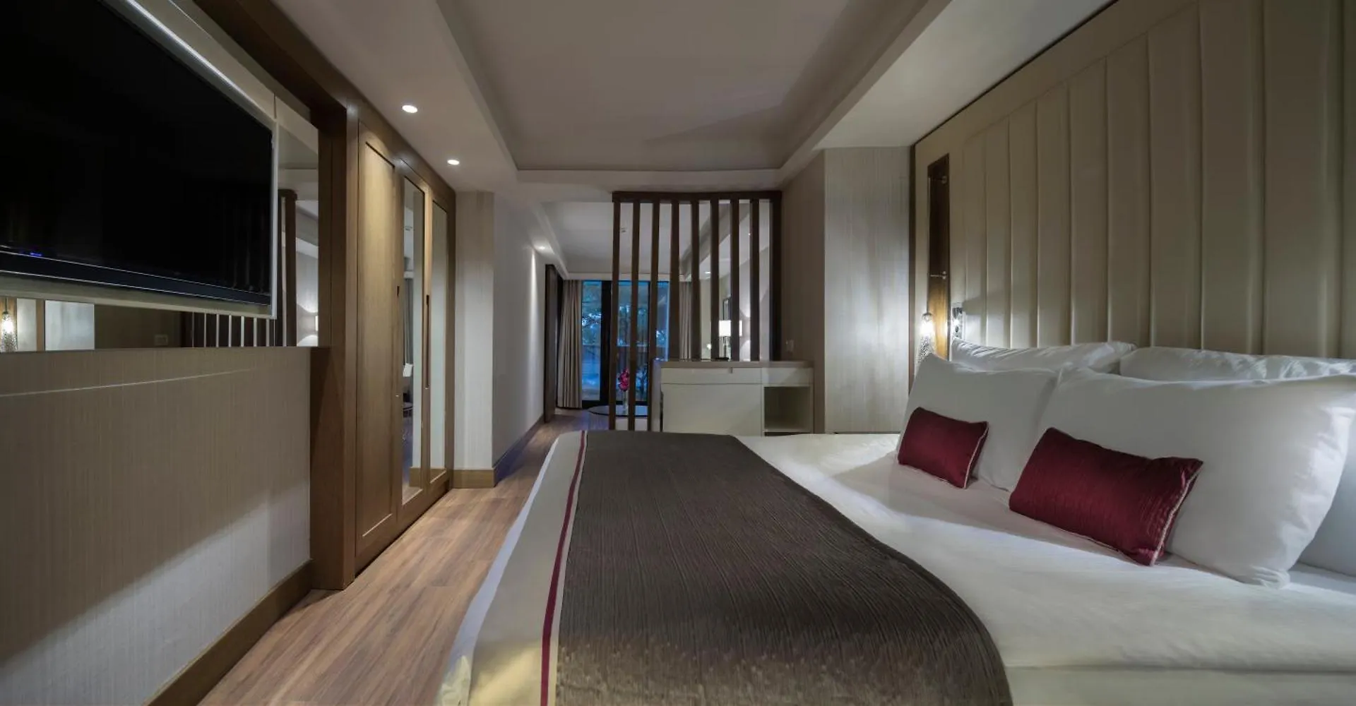 Trendy Lara Hotel Antalya 5*,